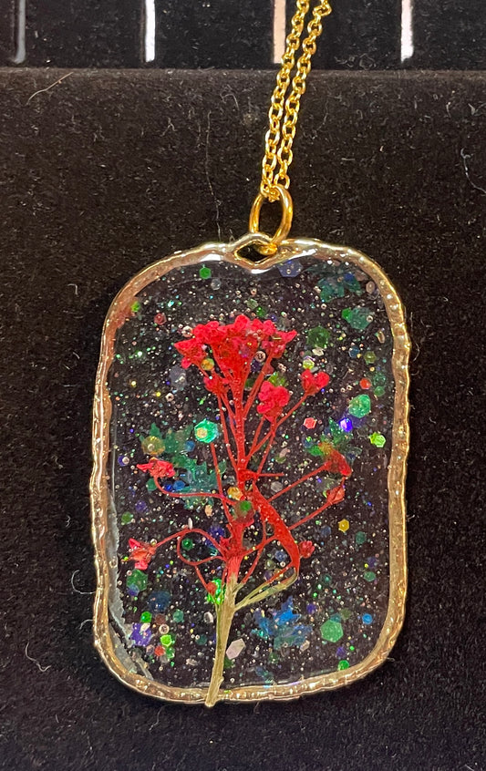 Resin Red Flower Rectangle In Gold Trim