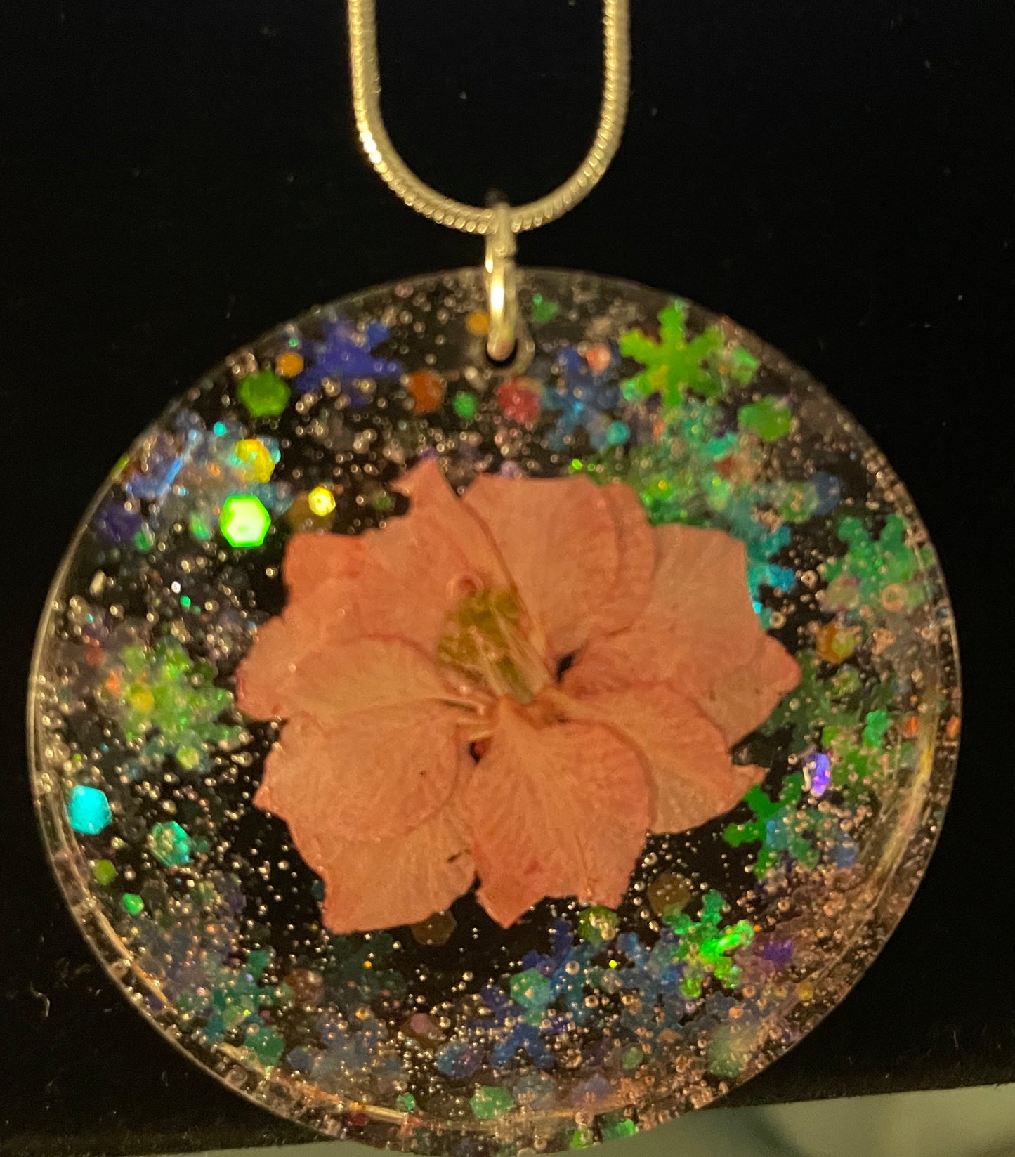 Circular Snowflake Glitter Pink Flower Necklace