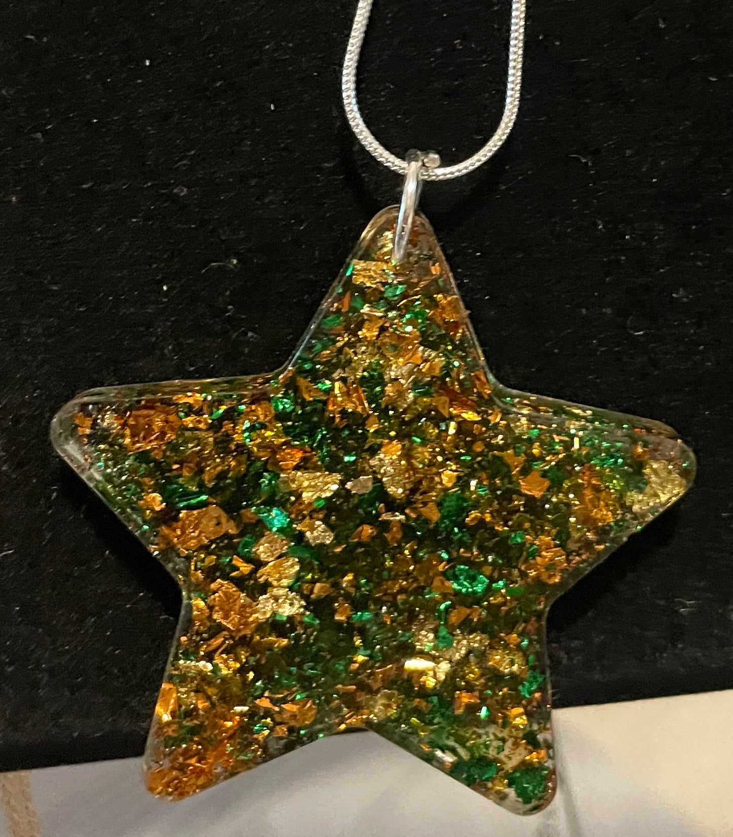 Green and Gold Foil Star Necklace-2