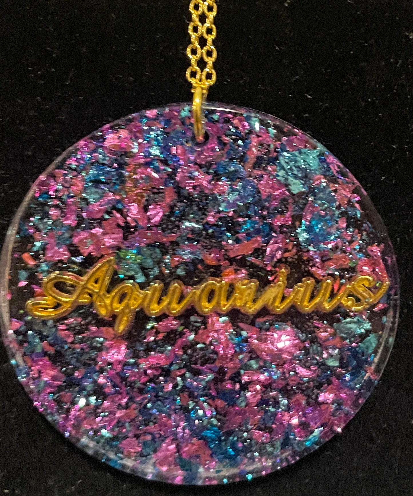 Circular Aquarius Necklace in Gold