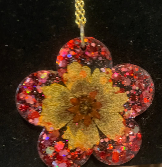 Flower Shaped Necklace with Sunflower 2